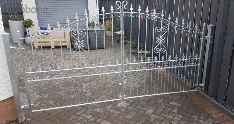 2. Portones Galvanizados