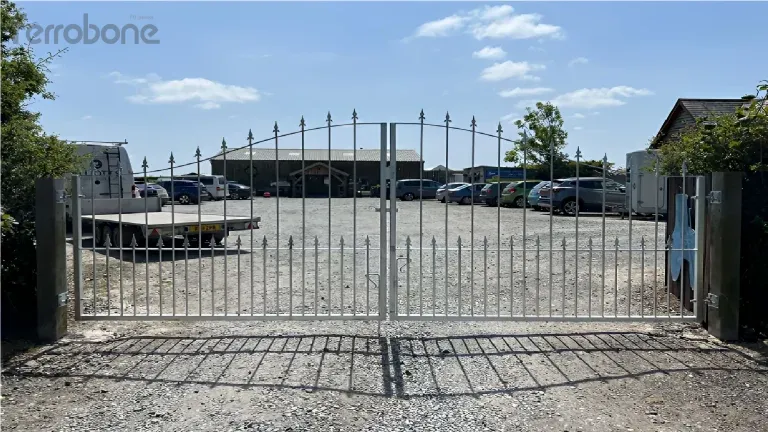 7. Portones Galvanizados