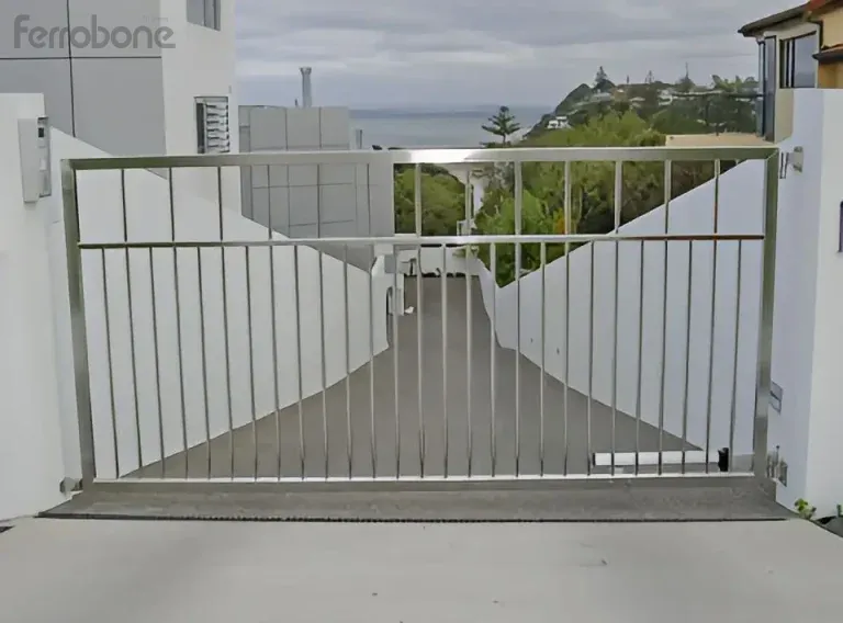 8. Portones Galvanizados